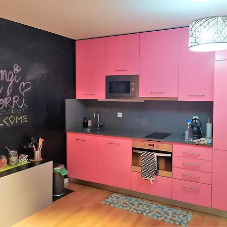 Apartman With One Bedroom In Bilbo With Wifi