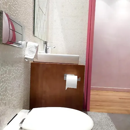 With One Bedroom In Bilbo With Wifi Apartman